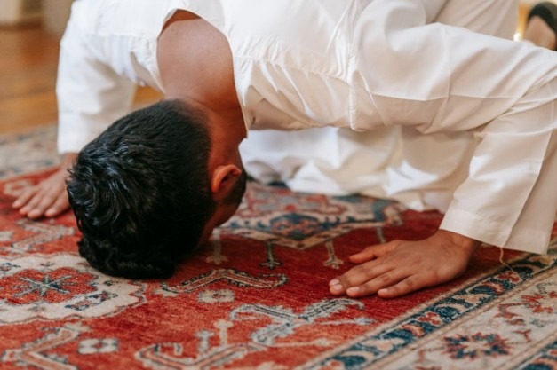 10 Duas Every Muslim Should Know